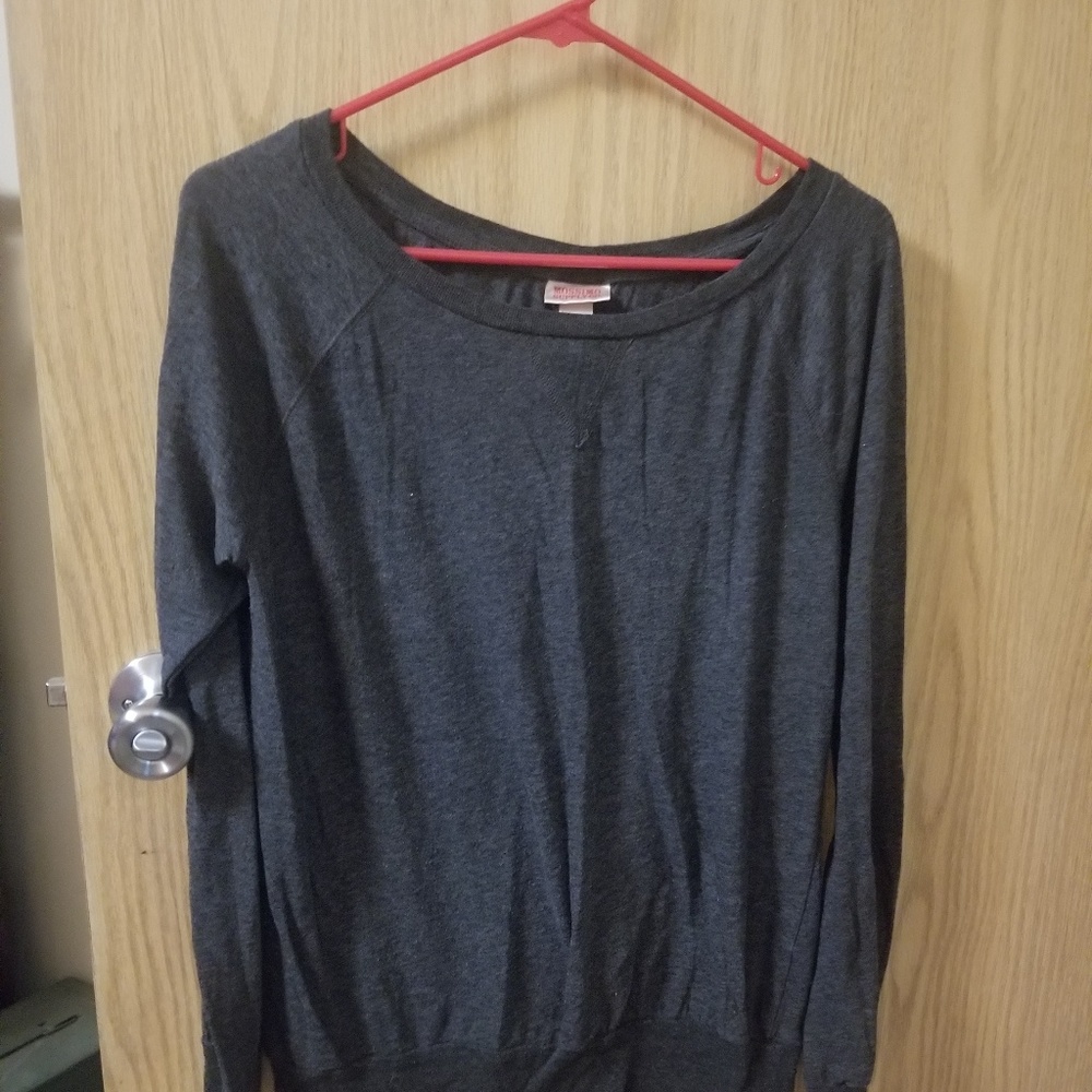Lightweight pullover sweater